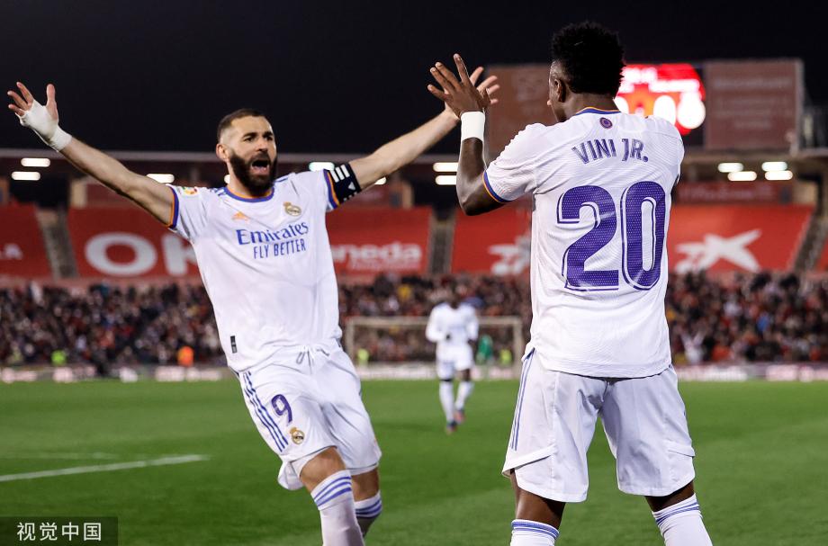 中超-刘祝润进球 大连英博主场两球完胜山东泰山