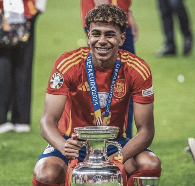 喜加一！免费领取《地城英雄志》和艺术画集