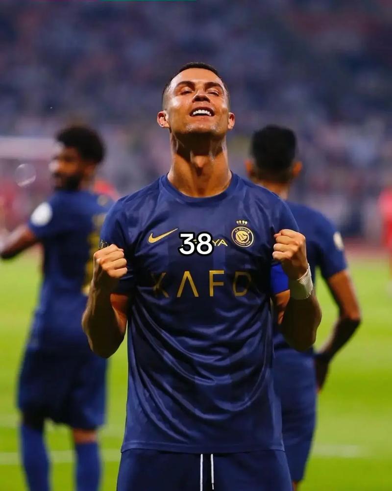 火箭队申京复出即砍双十